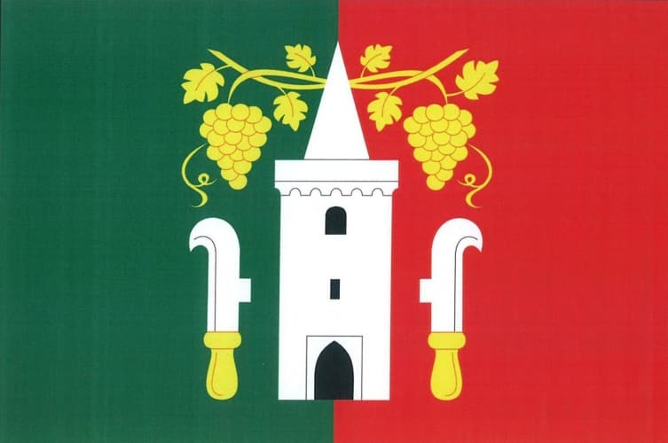 Vlajka Suchohrdly u Miroslavi