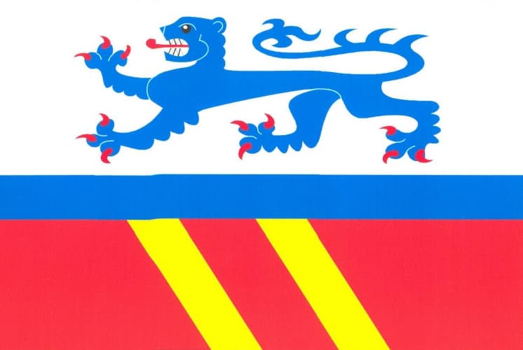 Vlajka Benešov u Semil